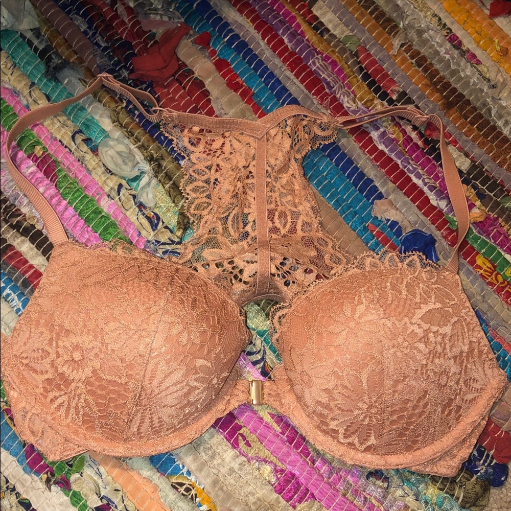 Auden Lace Halter Bra in Peach